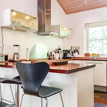 Vakantiehuis 4 Bedroom Amazing In